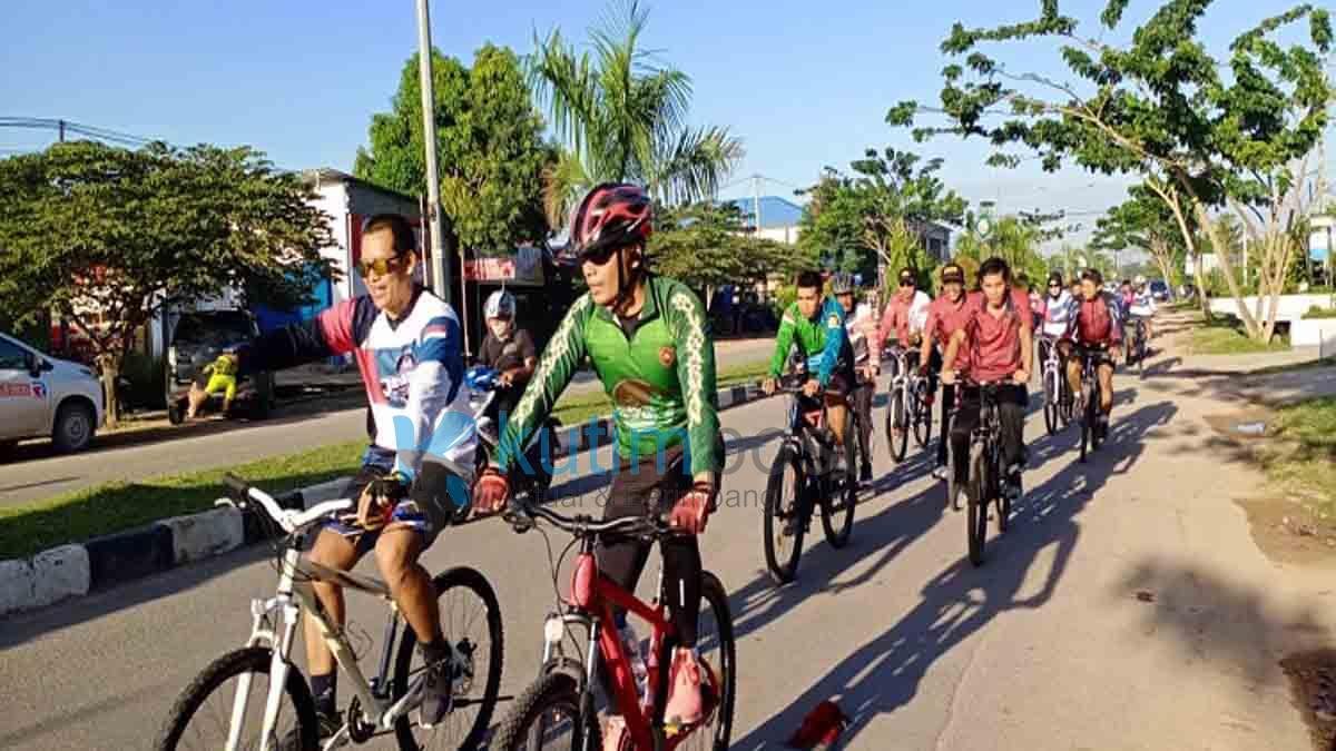 Anggota TNI AD Gowes Bersama Dandim 0909 Sangatta kutim post Anggota TNI AD Gowes Bersama Dandim 0909 Sangatta kutim post