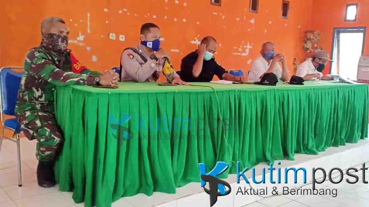 Rapat koordinasi percepatan penanganan Wabah Covid-19, Desa Suka Damai Teluk Pandan kutim post