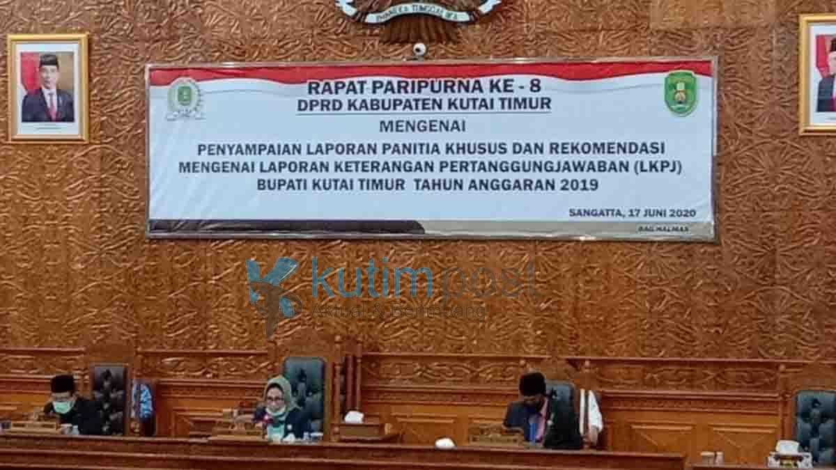 Rapat Paripurna Terkait LKPJ Bupati Kutim Tahun 2019