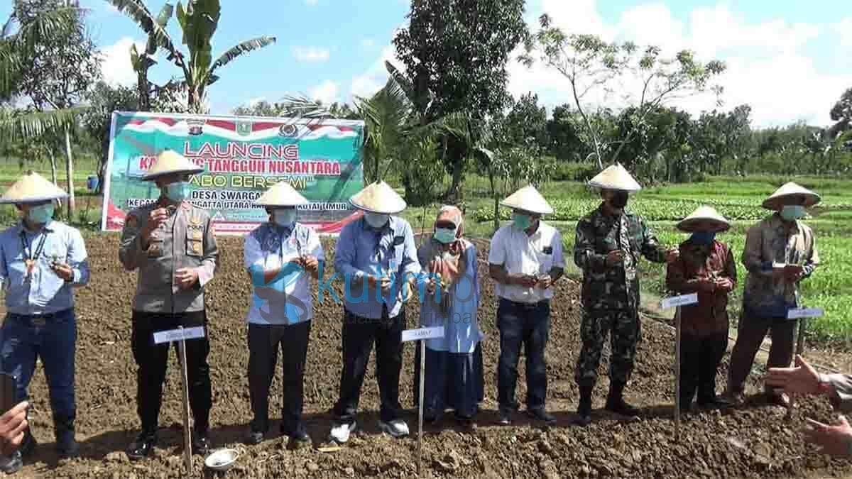 Camat Sangatta resmikan Kampung Tangguh di Desa Swarga bara Camat Sangatta resmikan Kampung