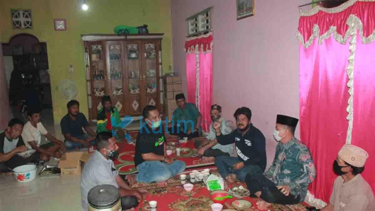 Joni, Warga Desa Teluk Pandan Minta Infrastruktur Terus Ditingkatkan Joni, Warga Desa Teluk Pandan Minta Infrastruktur Terus Ditingkatkan