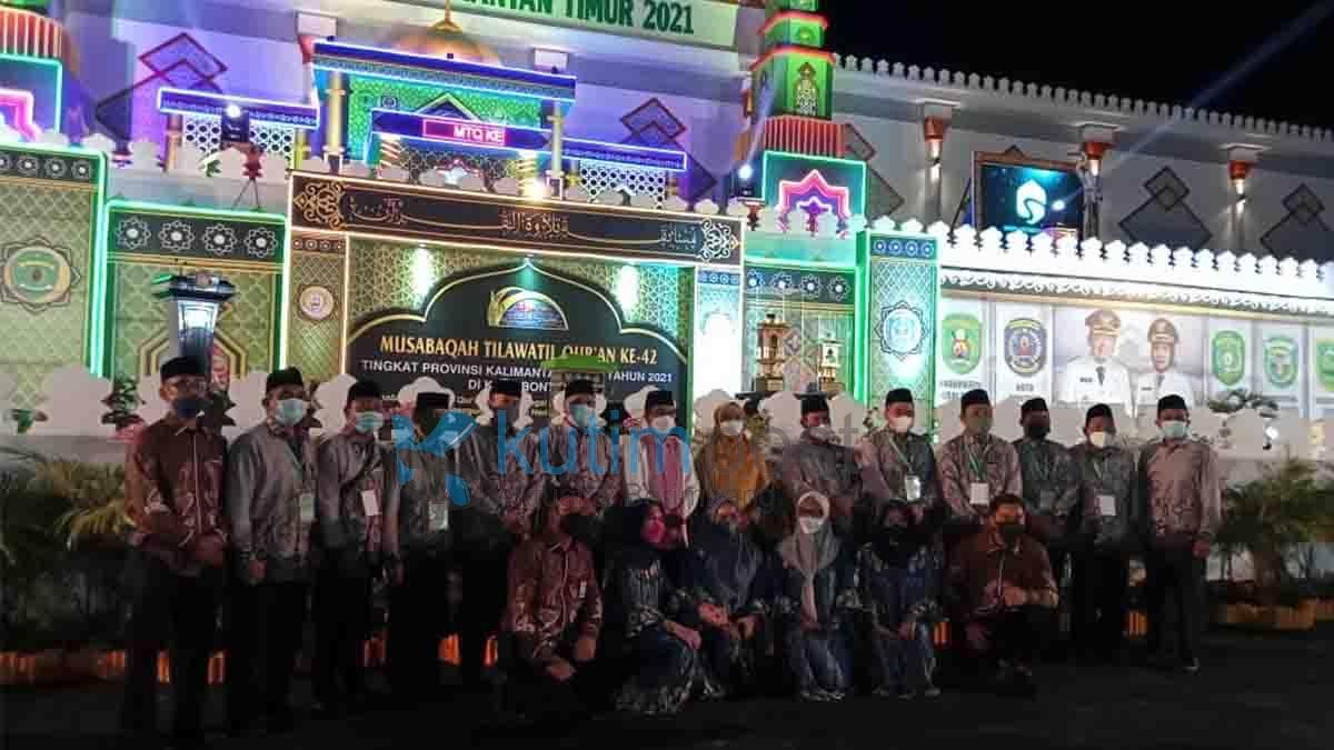 Bupati Kutim Hadiri Acara MTQ ke 42 Di Bontang Bupati Kutim Hadiri Acara MTQ ke 42 Di Bontang