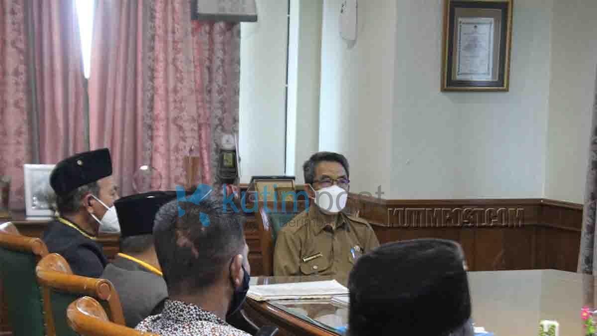 Bupati Restui Pembangunan Rumah Adat Kutai Bupati Restui Pembangunan Rumah Adat Kutai