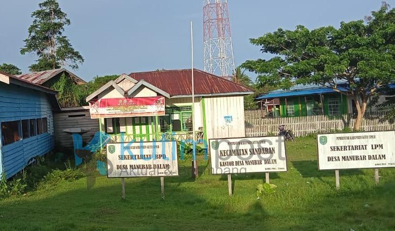 Masyarakat Keluhkan Pelayanan Kantor Desa Manubar Dalam