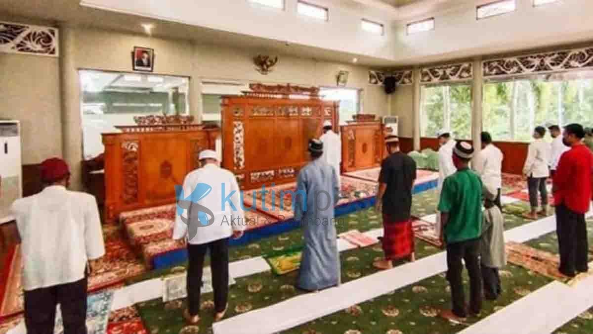 Bupati Kutim Gelar Salat Idul Adha di Rujab Bupati Kutim Gelar Salat Idul Adha di Rujab
