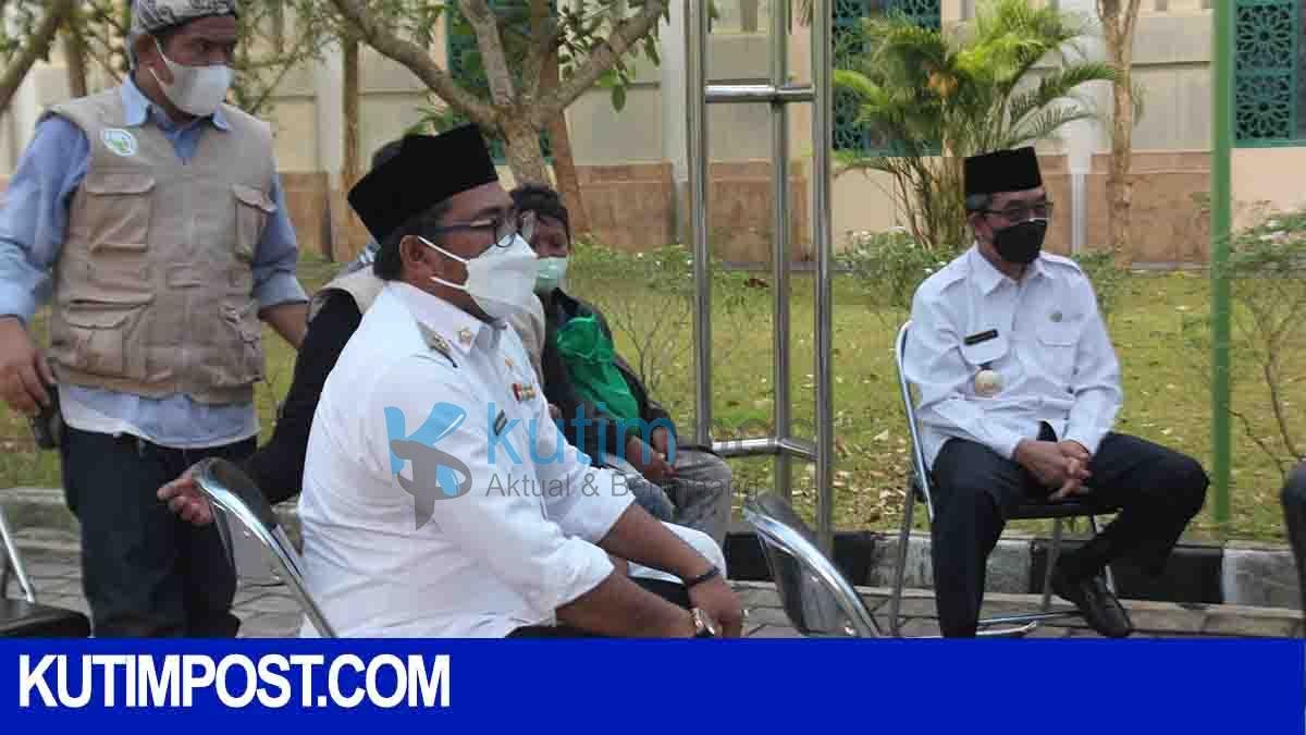 Masjid Agung Qurban 10 Sapi dan 4 Ekor Kambing