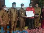 MoU Pemkab Kutim dan Pemprop Kaltim Terkait Pembangunan Daerah MoU Pemkab Kutim dan Pemprop Kaltim Terkait Pembangunan Daerah