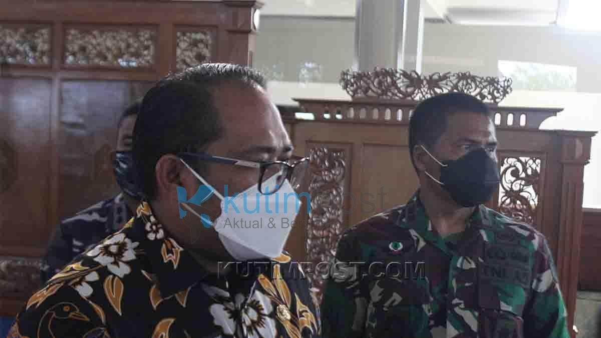 Rapat Evaluasi Ke 5 PPKM di Kutim Libatkan Tenaga Medis Rapat Evaluasi Ke 5 PPKM di Kutim Libatkan Tenaga Medis