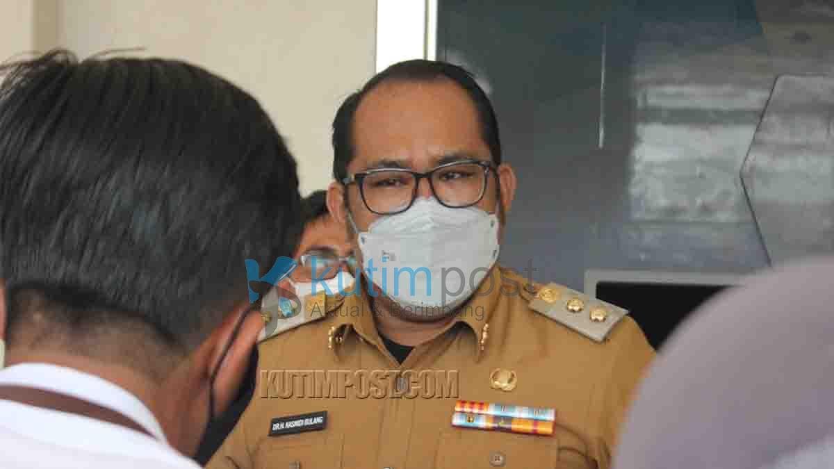 Wabup Ajak Masyarakat Usia Produktif Persiapkan Diri Wabup Ajak Masyarakat Usia Produktif Persiapkan Diri