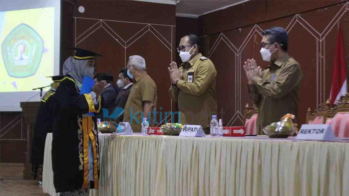 137 Guru PAUD yang Dibiayai Pemkab Kutim Akhirnya Sandang S1 137 Guru PAUD yang Dibiayai Pemkab Kutim Akhirnya Sandang S1