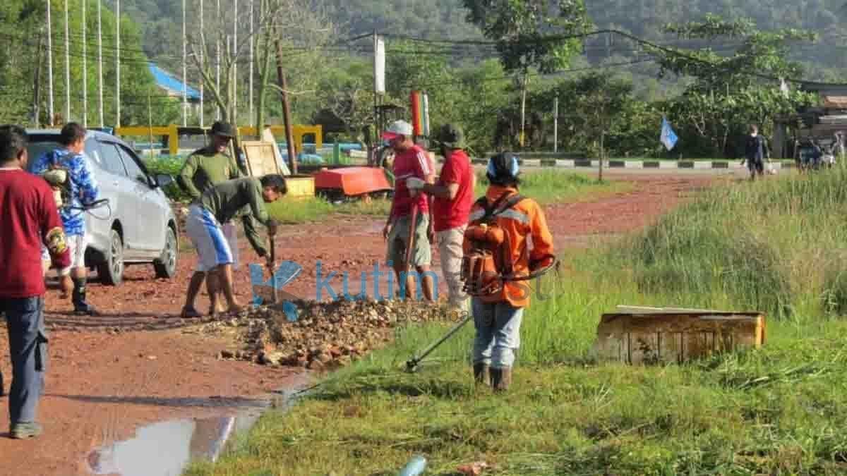 Bupati Sebut Akan Ada Peningkatan Jalan Sawito Bupati Sebut Akan Ada Peningkatan Jalan Sawito