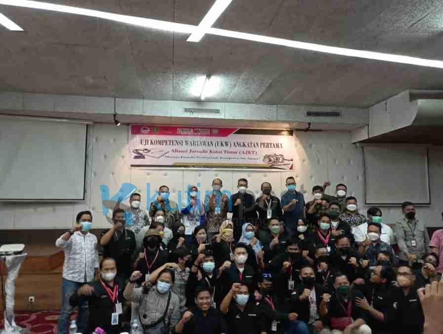 Pesan Bupati Kutim Ardiansyah Sulaiman saat penutupan UKW AJKT