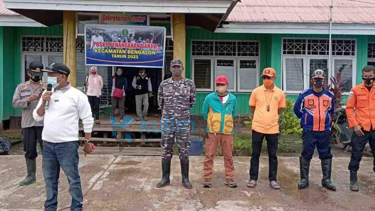 Debit Air Naik 2 Cm, Team Gabungan Ingatkan Warga Debit Air Naik 2 Cm, Team Gabungan Ingatkan Warga