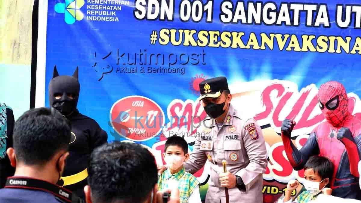 Kapolres Kutim Kunjungi Kick Off Vaksinasi Anak Usia 6-11 Tahun