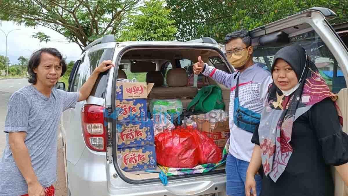 Hari ke-2 Banjir, AJKT Lanjutkan Penyaluran Bantuan di Sangatta