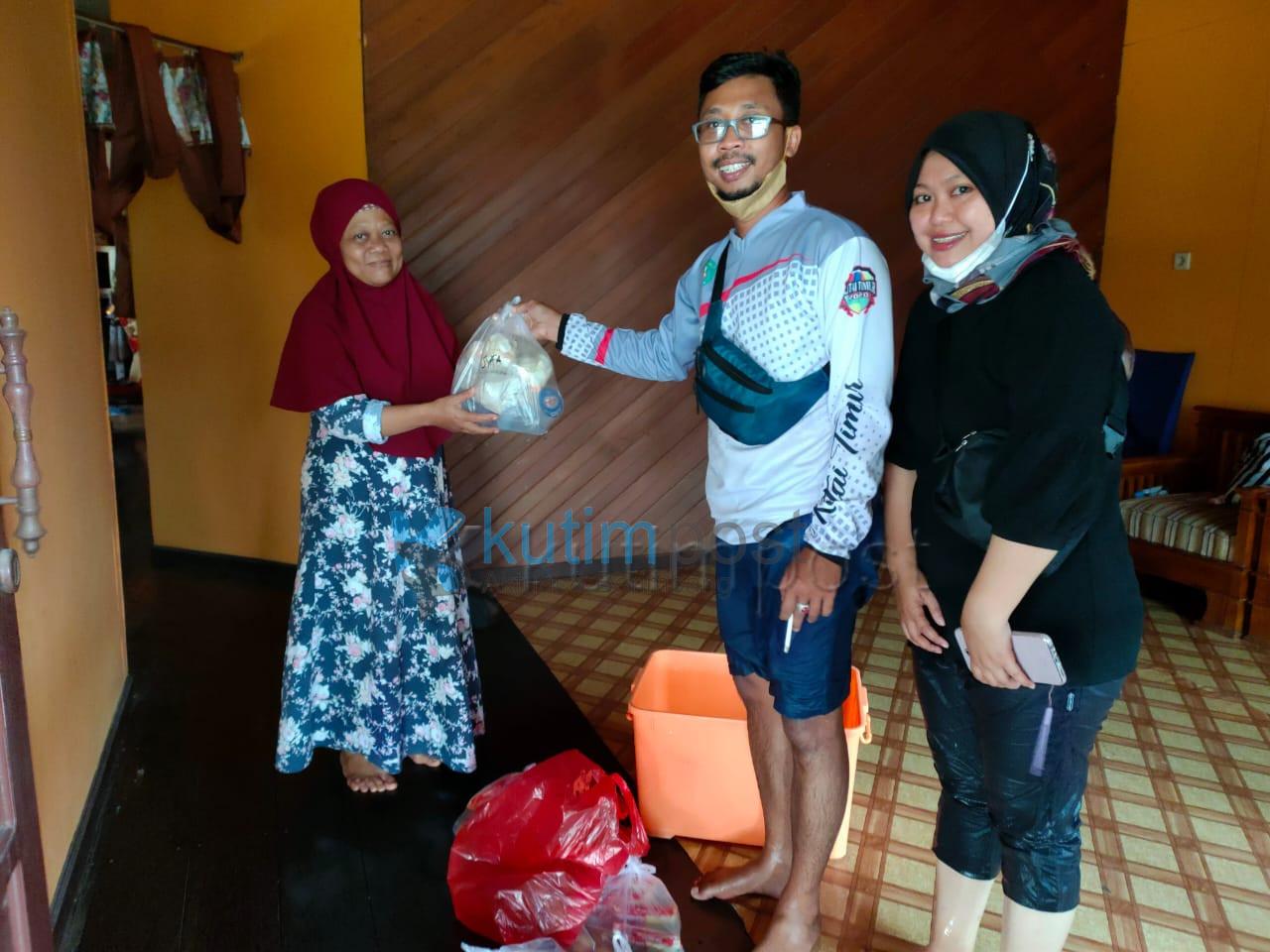 AJKT Lanjutkan Penyaluran Bantuan AJKT Lanjutkan Penyaluran Bantuan