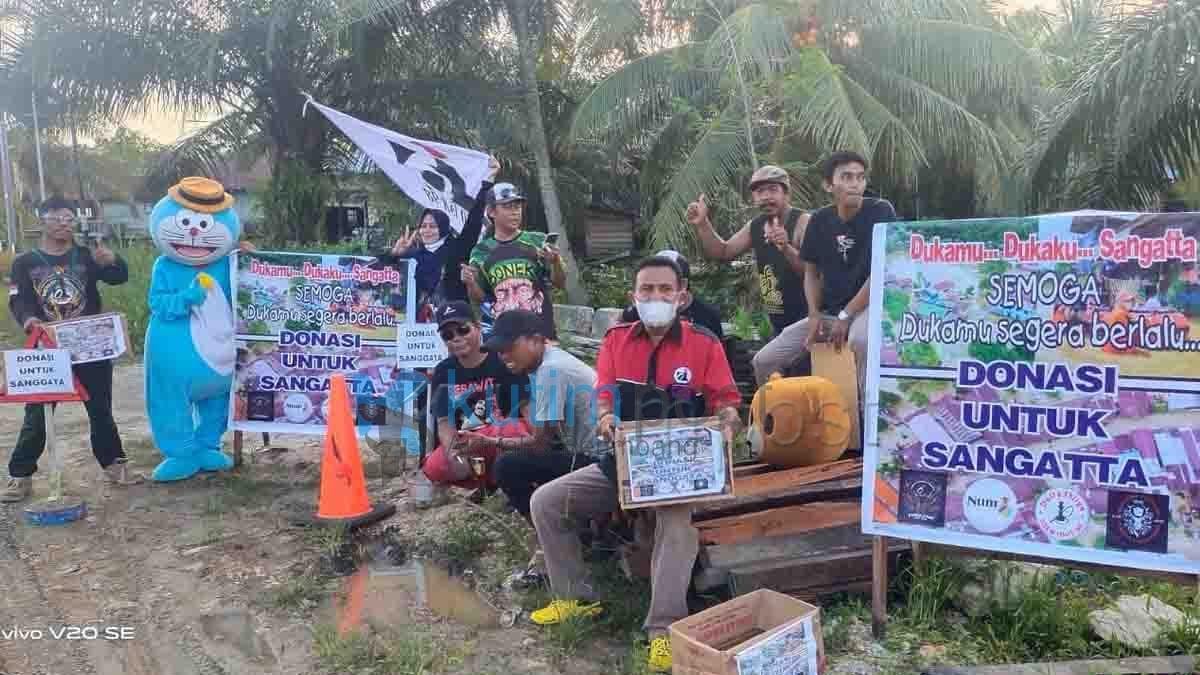 Ormas OI PPU Salurkan Donasi Melalui AJKT Untuk Korban Banjir Sangatta Ormas OI PPU Salurkan Donasi Melalui AJKT Untuk Korban Banjir Sangatta