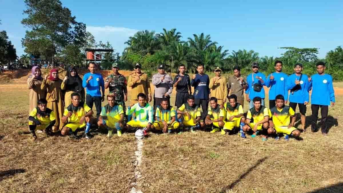 Rayakan HUT ke-17 Desa Tepian Baru Adakan Berbagai Perlombaan Rayakan HUT ke-17 Desa Tepian Baru Adakan Berbagai Perlombaan