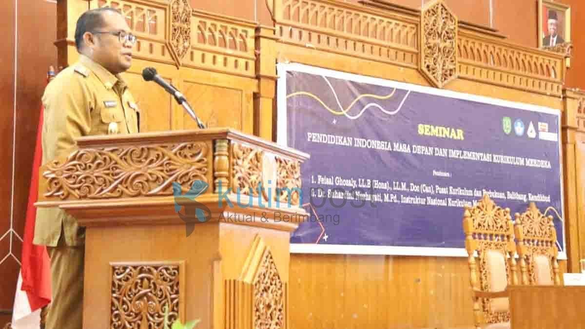 Wabup-Kutim-Buka-Seminar-Kurikulum-Merdeka-Yang-Diadakan-YPPSB.jpg