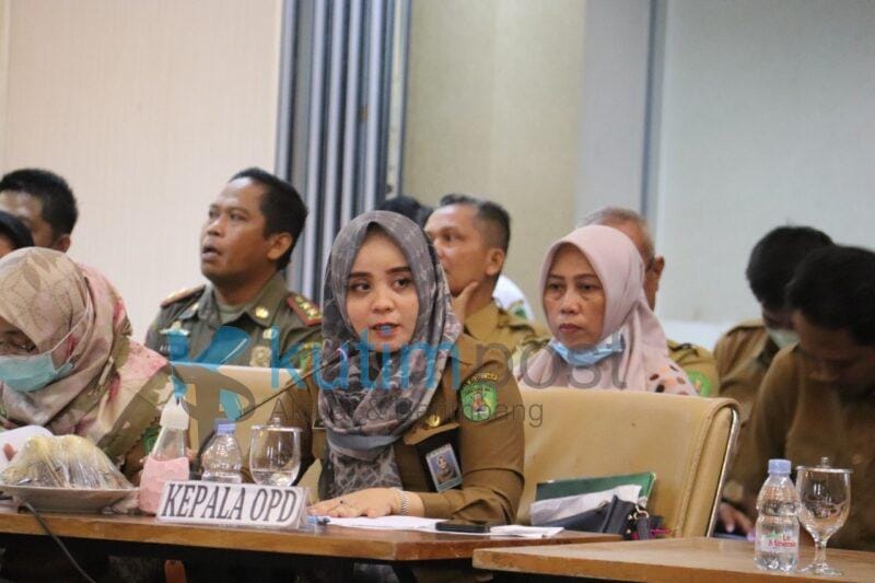 Disdik dan Askab PSSI Kutim Akan Gelar Liga Pelajar Tingkat SMP Disdik dan Askab PSSI Kutim Akan Gelar Liga Pelajar Tingkat SMP