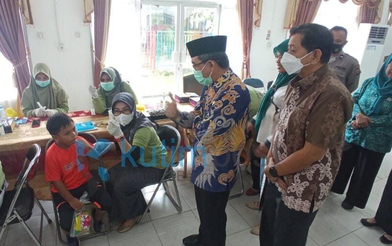 Bupati Kutim Himbau Para Orang Tua Ikutkan Anak di Program BIAN Bupati Kutim Himbau Para Orang Tua Ikutkan Anak di Program BIAN