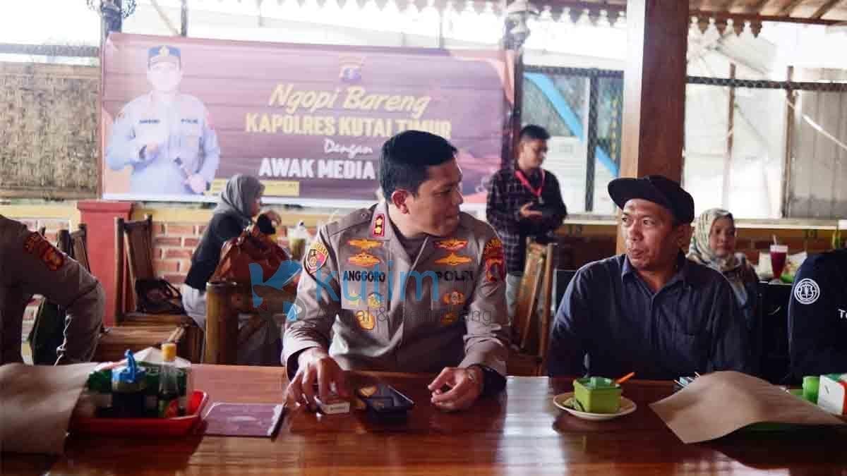 Kapolres Kutim Ajak Ngopi Bareng Jurnalis AJKT Kapolres Kutim Ajak Ngopi Bareng Jurnalis AJKT