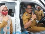Wabup Kasmidi Serahkan 1 Unit Mobil Ambulance Untuk Warga Sangsel tahun 2022