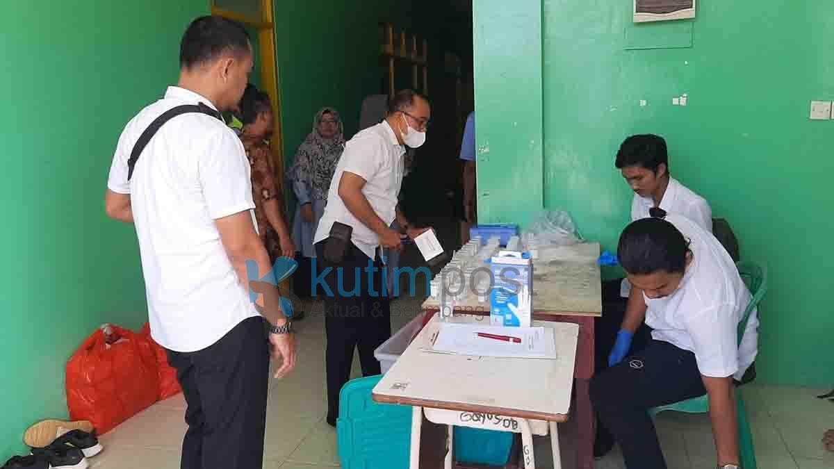 130 Pelajar SMK 1 Muhammadiyah Ikuti Tes Urine 130 Pelajar SMK 1 Muhammadiyah Ikuti Tes Urine