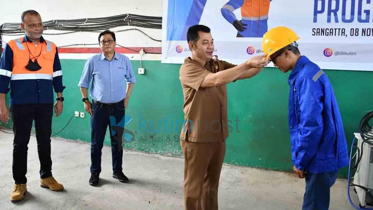 16 Orang Pemuda Kutim Ikuti Welding Development Program 16 Orang Pemuda Kutim Ikuti Welding Development Program