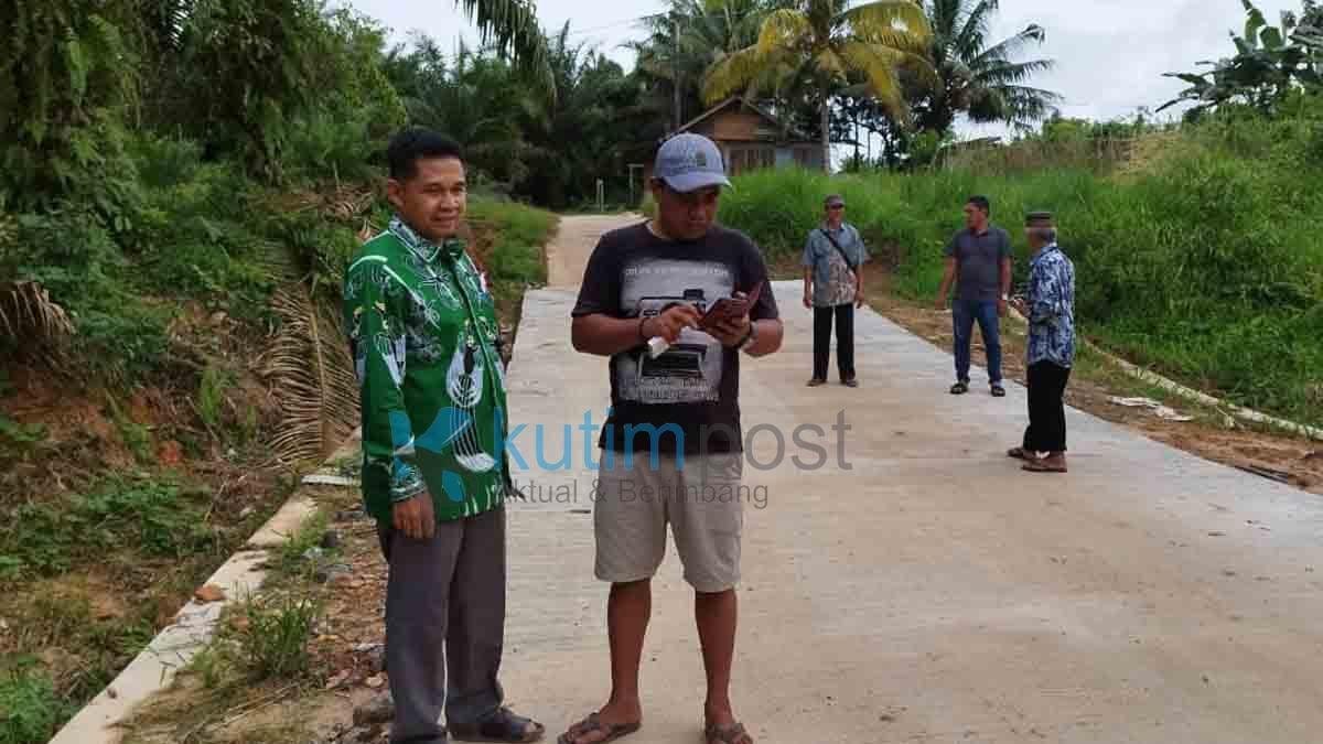 Desa Teluk Pandan RT 7 Dapat Aspirasi Semenisasi Dari Ketua DPRD Desa Teluk Pandan RT 7 Dapat Aspirasi Semenisasi Dari Ketua DPRD
