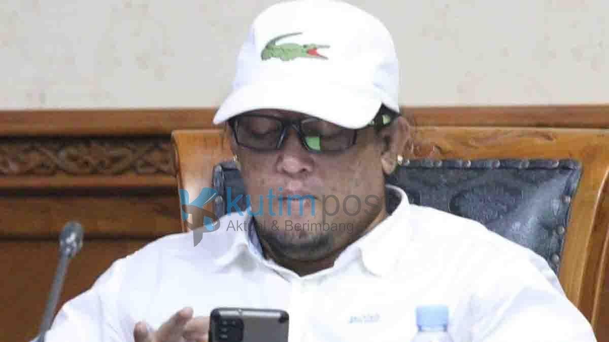 Asmawardi Patuhi Perda Penyelenggaraan Ketenagakerjaan Asmawardi; Patuhi Perda Penyelenggaraan Ketenagakerjaan