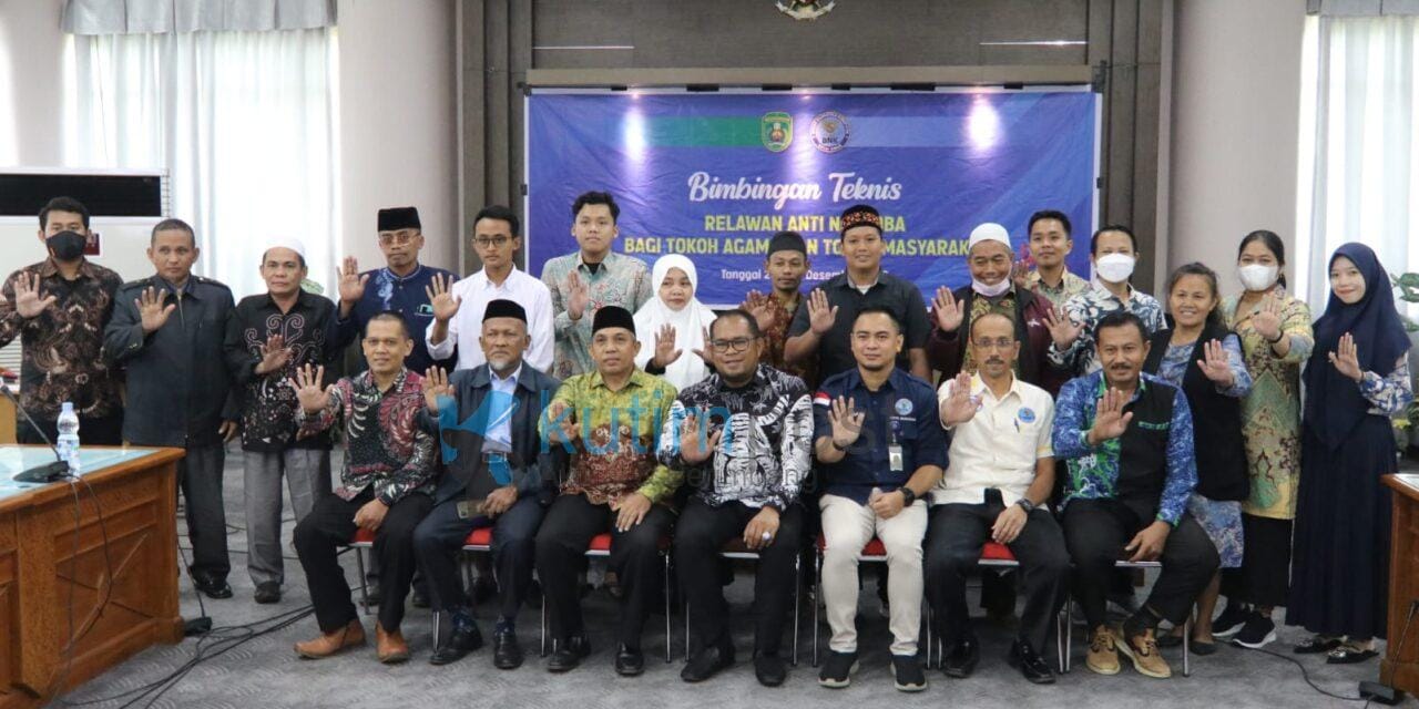 BNK Kutim Gelar Bimtek Relawan Anti Narkoba Bagi Tokoh Agama dan Tokoh Masyarakat BNK Kutim Gelar Bimtek Relawan Anti Narkoba Bagi Tokoh Agama dan Tokoh Masyarakat