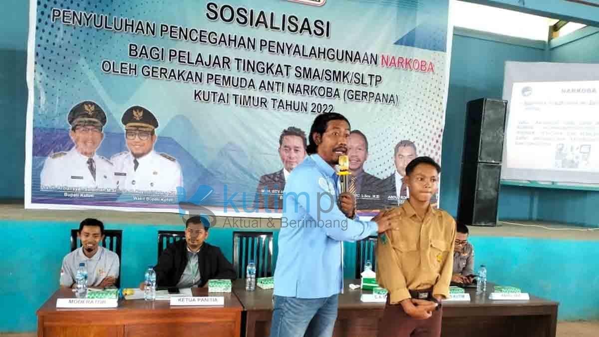 Sasar Pelajar SMK, Satresnarkoba Polres Kutim Sosialisasikan Bahaya Narkoba Sasar Pelajar SMK, Satresnarkoba Polres Kutim Sosialisasikan Bahaya Narkoba