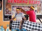 Lestarikan Seni Budaya, Joni Serahkan Alat Kesenian Tradisio