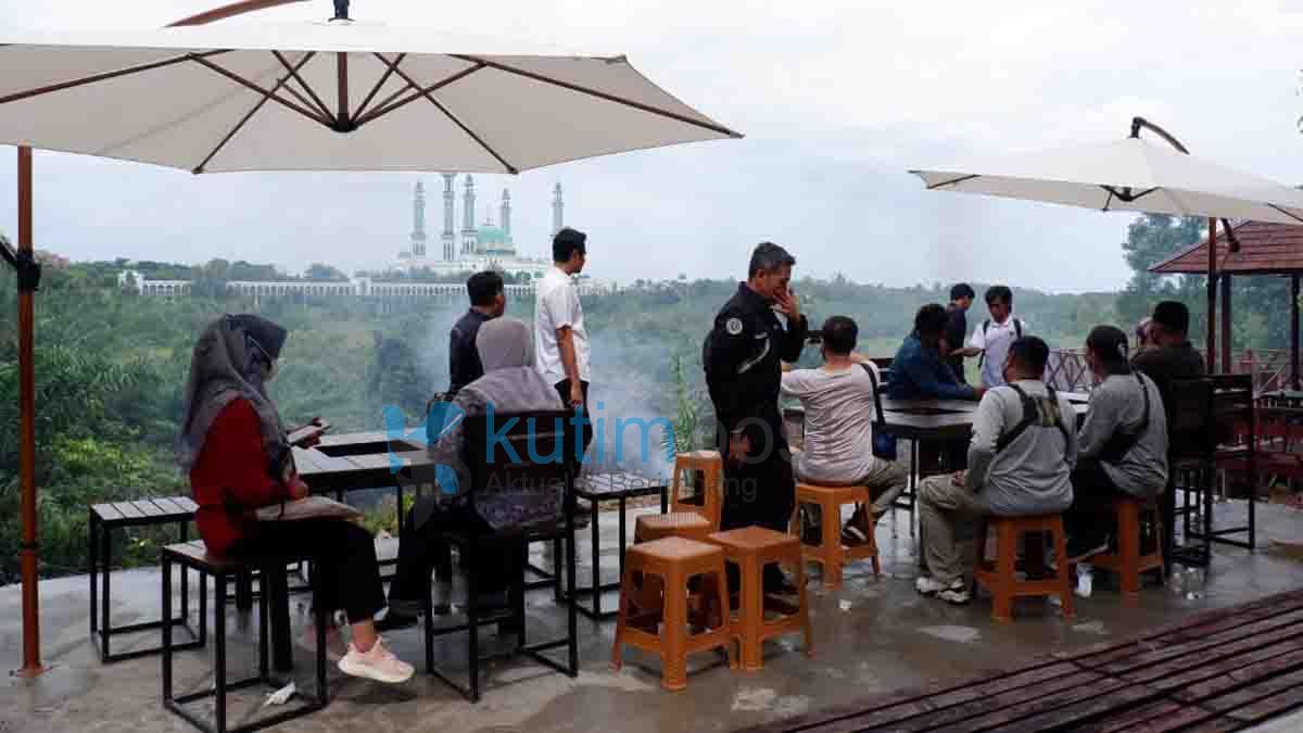 Lanskap Indah di Cafe Wicaksana Laghawa Polres Kutim