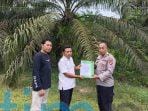 Polsek Rantau Pulung Mendapat Sebidang Tanah Untuk Fasum Dari Desa Manunggal Jaya Polsek Rantau Pulung Mendapat Sebidang Tanah Untuk Fasum Dari Desa Manunggal Jaya