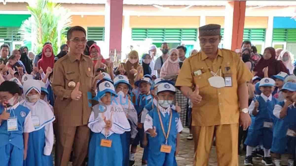 Disdikbud Kutim Beri Apresiasi TK Pembina Disdikbud Kutim Beri Apresiasi TK Pembina