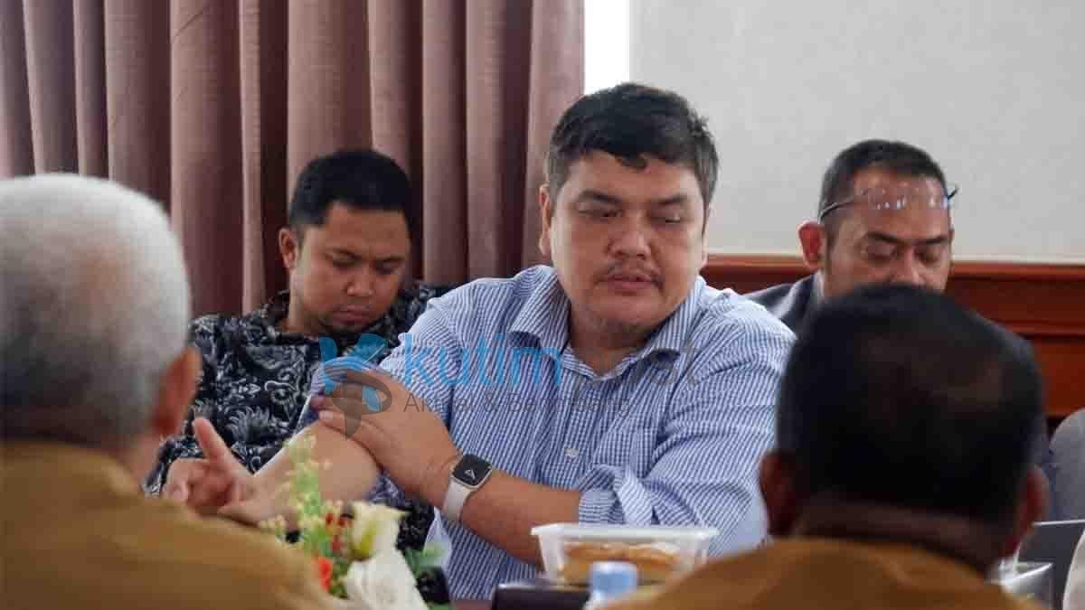RDP Forum RT Dengan Anggota DPRD Kutim RDP Forum RT Dengan Anggota DPRD Kutim