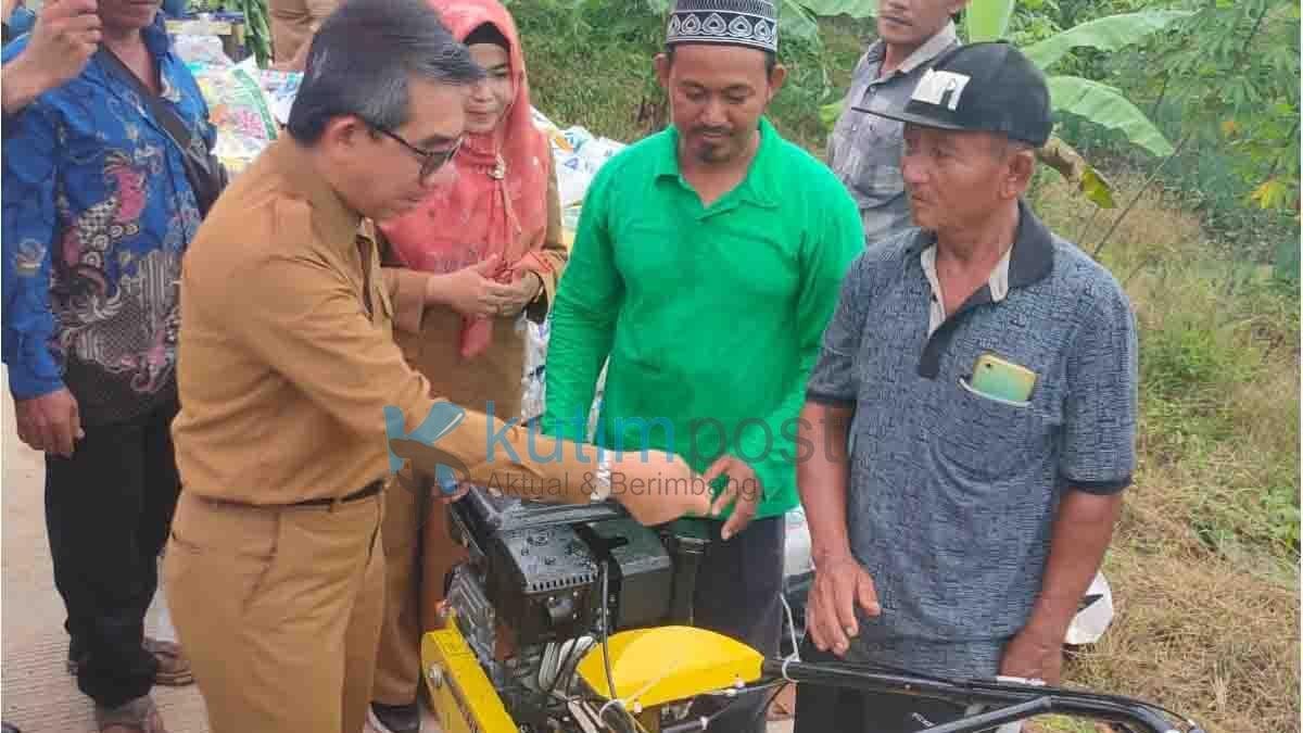 10 Poktan Dapat Bantuan Alsintan Dari DTPHP Kutim 10 Poktan Dapat Bantuan Alsintan Dari DTPHP Kutim