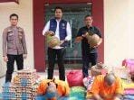 2 Bersaudara Diamankan Polres Kutim Usai Membobol Toko Sembako 2 Bersaudara Diamankan Polres Kutim Usai Membobol Toko Sembako