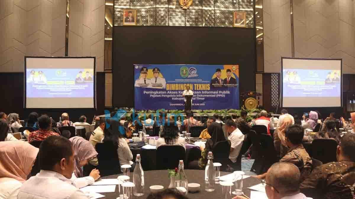 Buka Bimtek PPID, Wabup Kasmidi; Sediakan Informasi Lengkap Buka Bimtek PPID, Wabup Kasmidi; Sediakan Informasi Lengkap