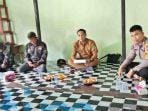Polsek Rantau Pulung Ajak PABDPSI Awasi Dana Desa Polsek Rantau Pulung Ajak PABDPSI Awasi Dana Desa