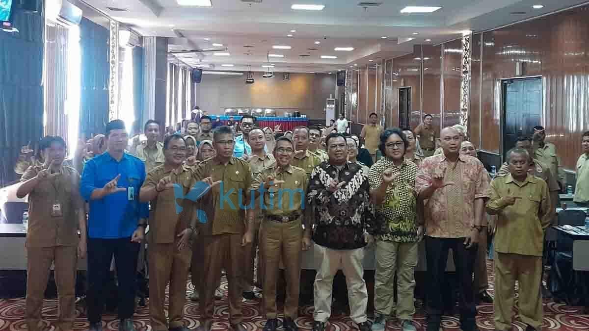 Dinas LH Kutim Expose Hasil Penyusunan Dokumen D3TLH Dinas LH Kutim Expose Hasil Penyusunan Dokumen D3TLH