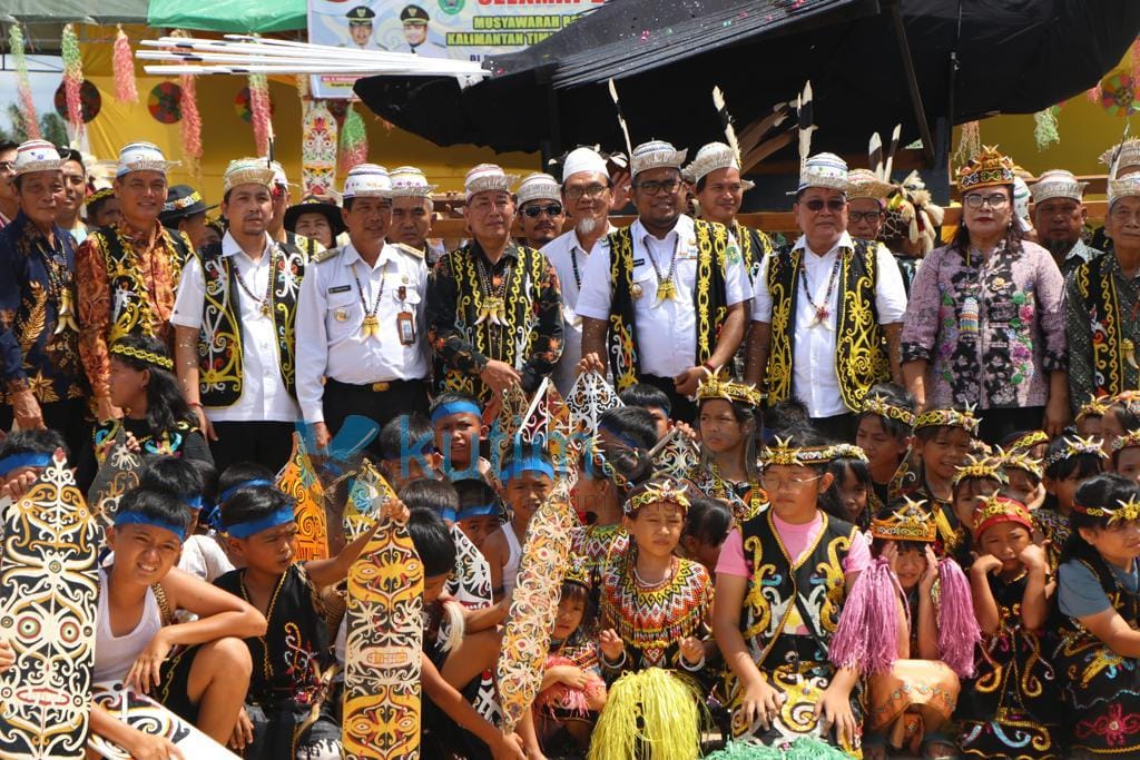 Gelar Mubes Temengan Isan Ke 7, Wabup Beri Apresiasi Suku Le