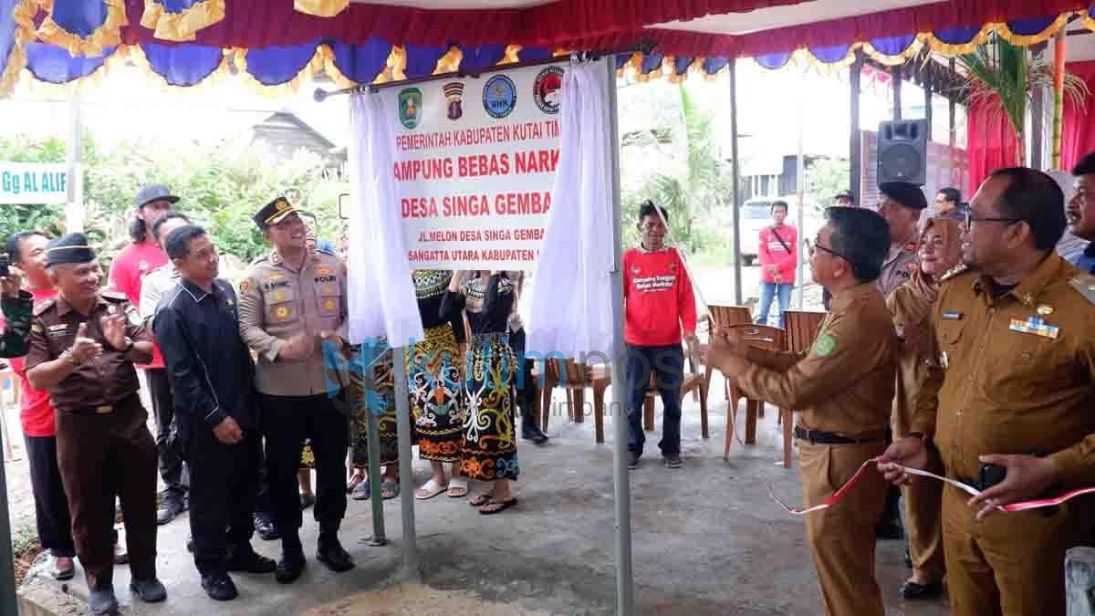 Bupati Resmikan Kampung Bebas Narkoba Besutan Polres Kutim Bupati Resmikan Kampung Bebas Narkoba Besutan Polres Kutim