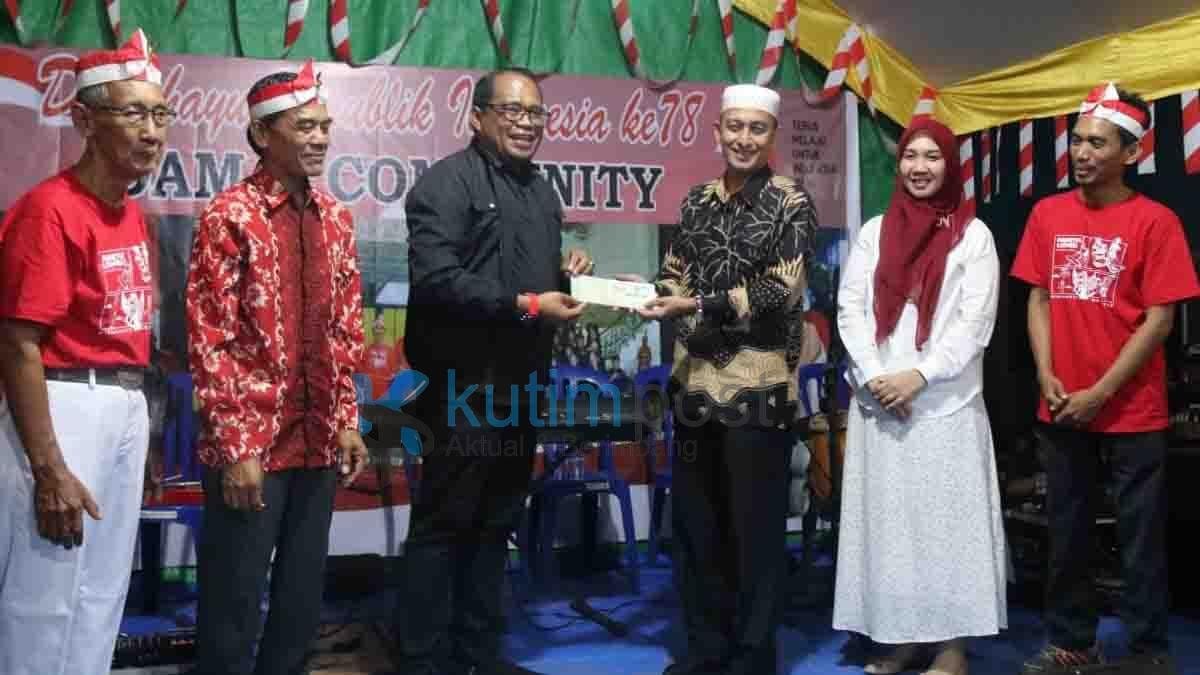 Gang Damai Teluk Lingga, Terima 1 Unit Mobil Ambulans Dari Wabup Kutim Gang Damai Teluk Lingga, Terima 1 Unit Mobil Ambulans Dari Wabup Kutim