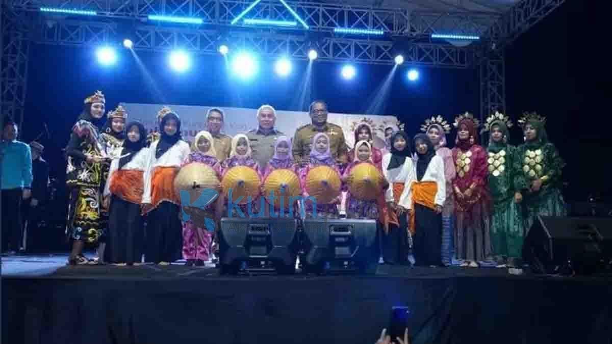 Ini Pesan Gubernur Kaltim Untuk Warga Sangkulirang Saat Menutup Bazar UMKM Ini Pesan Gubernur Kaltim Untuk Warga Sangkulirang Saat Menutup Bazar UMKM