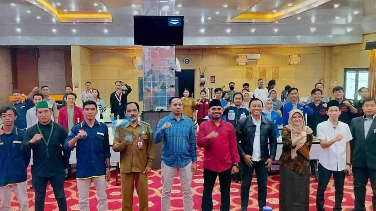 Bawaslu Kutim Adakan Sosialisasi Pengawas Partisipatif Bawaslu Kutim Adakan Sosialisasi Pengawas Partisipatif