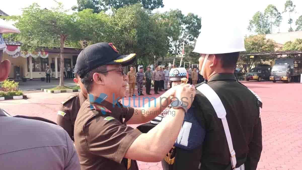 Polres Kutim Gelar Pasukan Operasi Zebra Mahakam 2023 Polres Kutim Gelar Pasukan Operasi Zebra Mahakam 2023