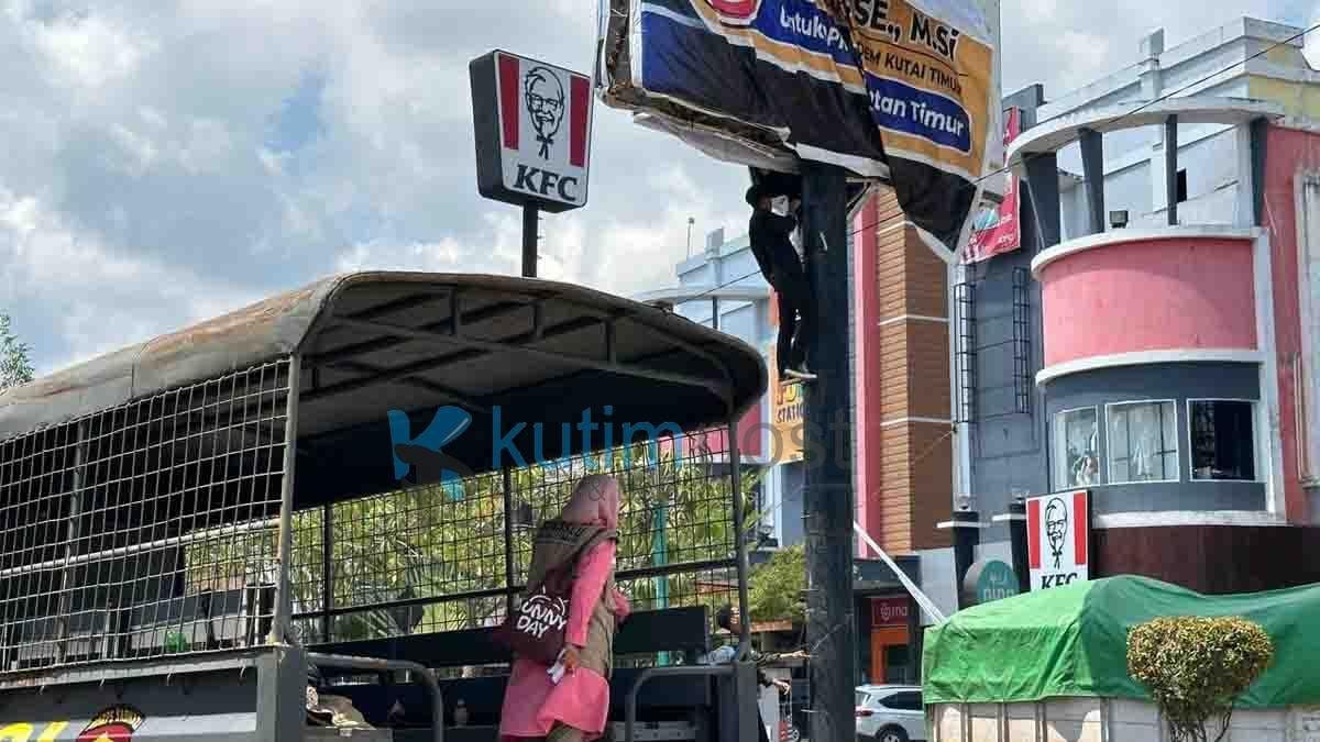 Bawaslu Kutim Pastikan APK Bersih Sebelum Penetapan DCT Caleg Bawaslu Kutim Pastikan APK Bersih Sebelum Penetapan DCT Caleg